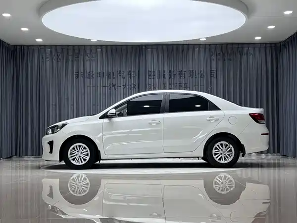 Kia Pegas 2019