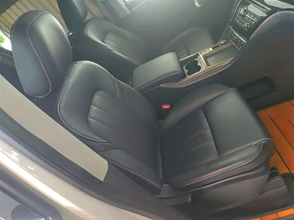 GAC Motor Trumpchi M8 2020 — фото 25