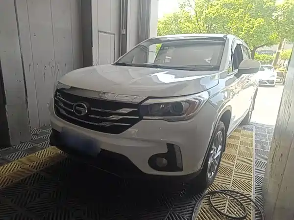 GAC Trumpchi GS4 2015
