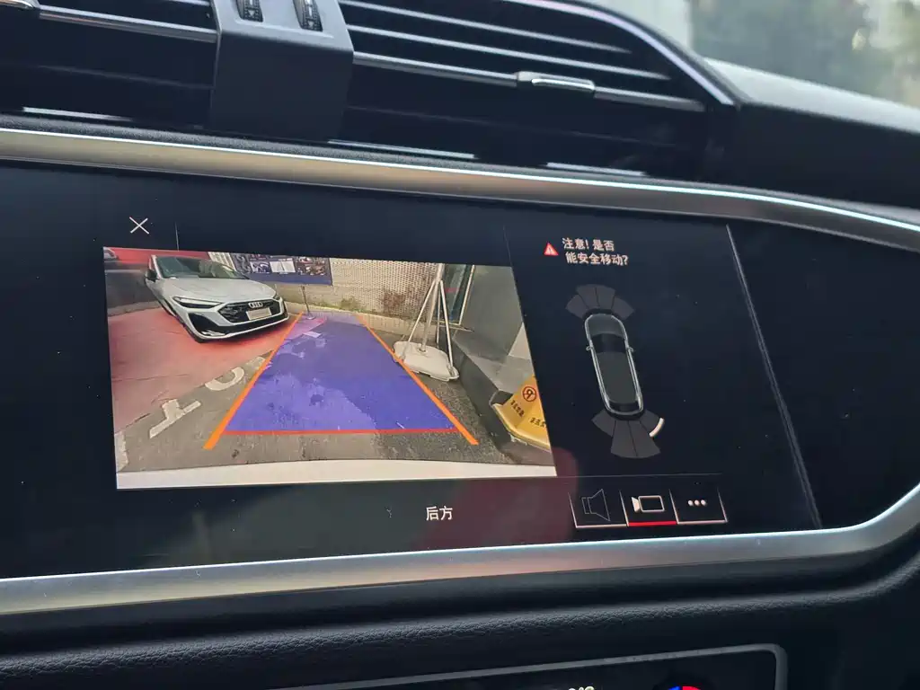 Audi Q3 Sportback 2020 — фото 22