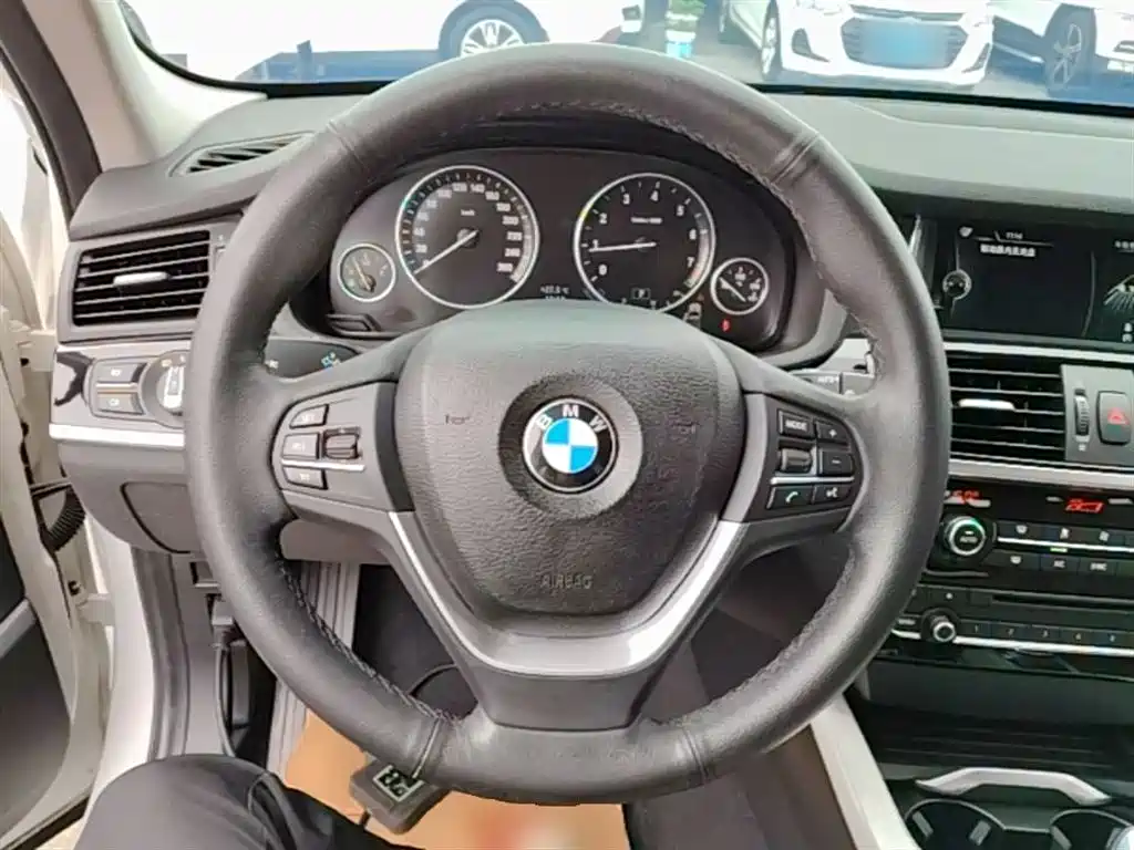 BMW X3 2014 — фото 11
