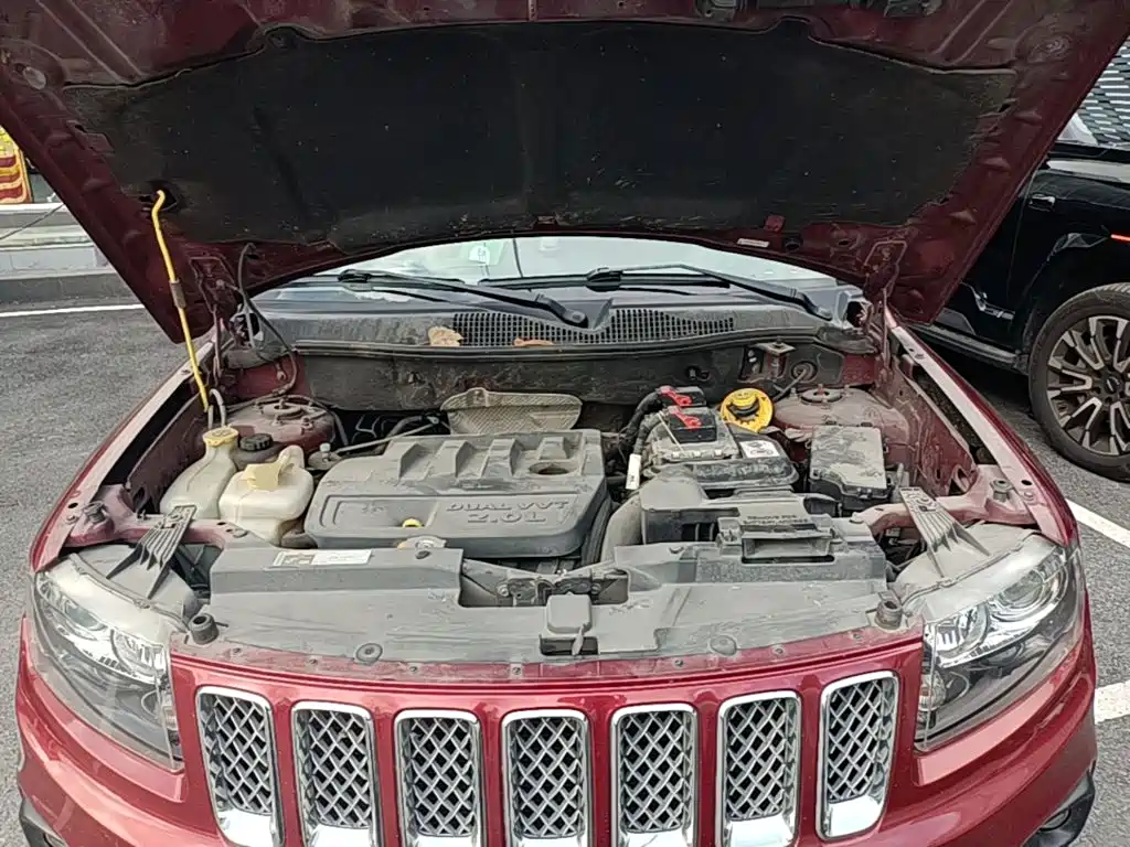 Jeep Compass 2014 — фото 20