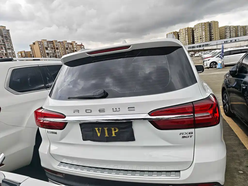 Roewe RX8 2018 — фото 18