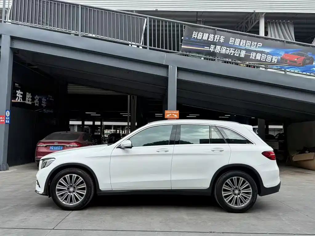Mercedes-Benz GLC 2017 — фото 5