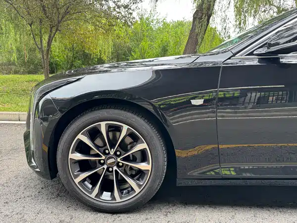 Cadillac CT5 2025