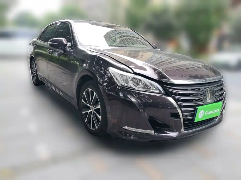Toyota Crown 2019 — фото 24