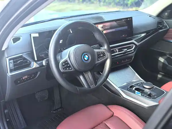 BMW i3 2023