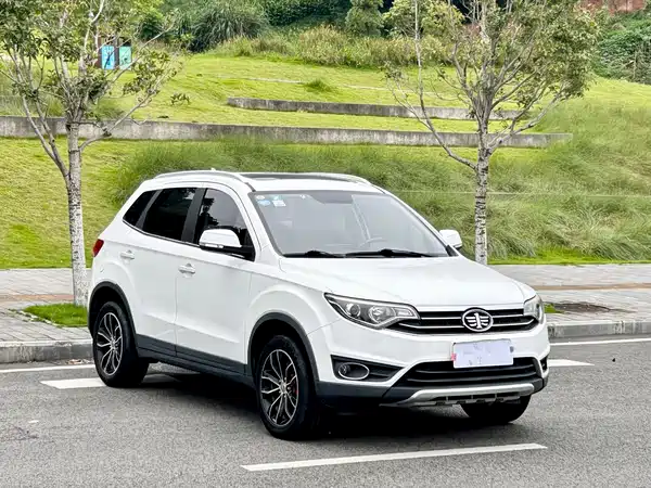 FAW Senya R7 2017
