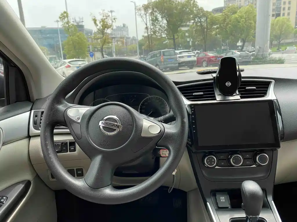 Nissan Sylphy 2018 — фото 12