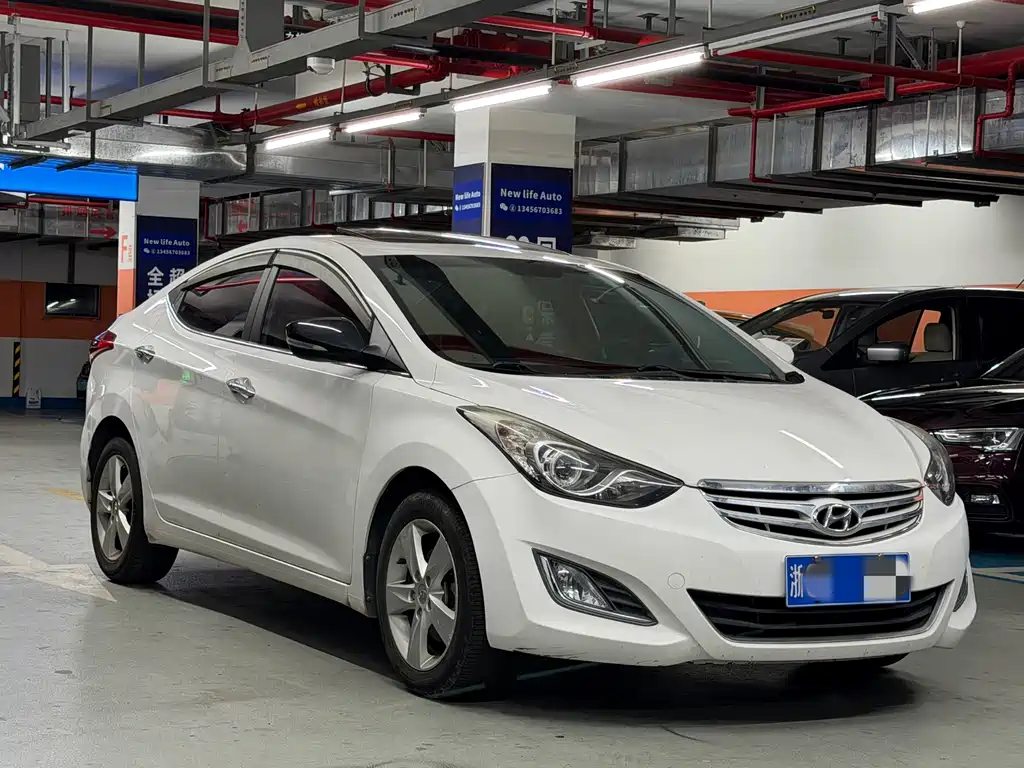 Hyundai Elantra 2013