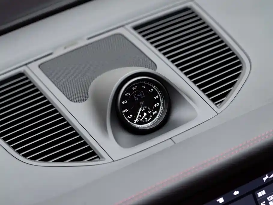 Porsche Macan 2023 — фото 20