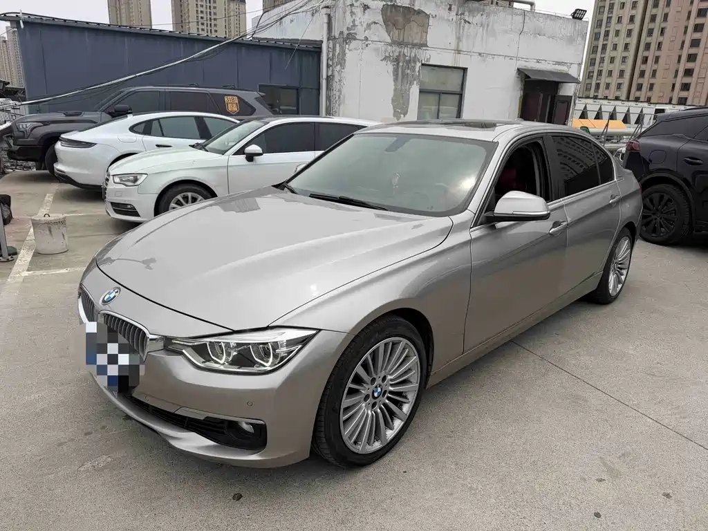 BMW 3 Series 2018 — фото 1