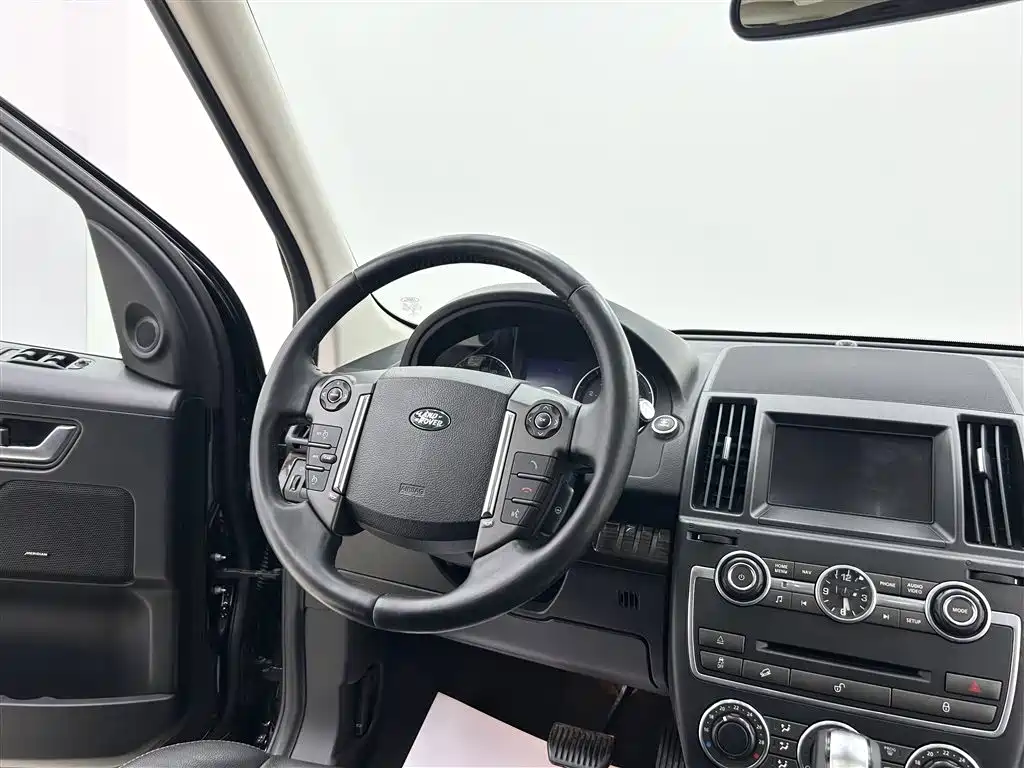 Land Rover Freelander 2 2013 — фото 12