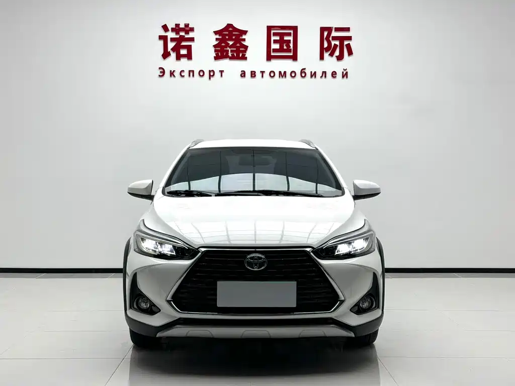 Toyota Yaris L 2023