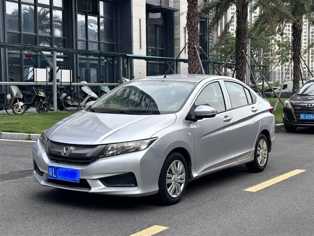 Honda City 2016 — фото 1