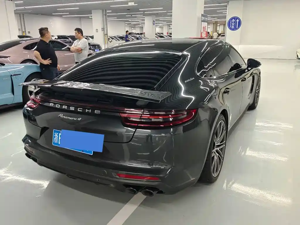 Porsche Panamera 2019 — фото 17