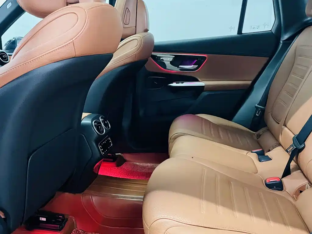 Mercedes-Benz GLC 2023 — фото 10