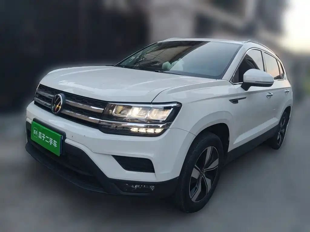 Volkswagen Tharu