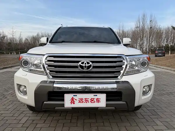 Toyota Land Cruiser 2012