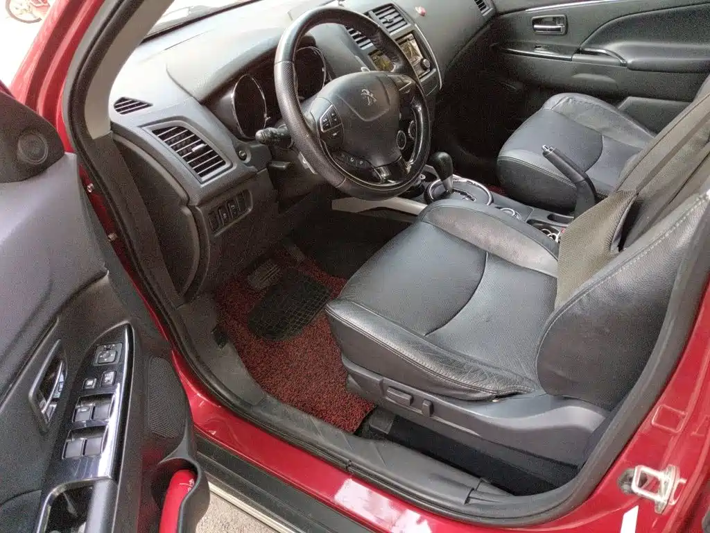 Peugeot 4008 2014 — фото 12