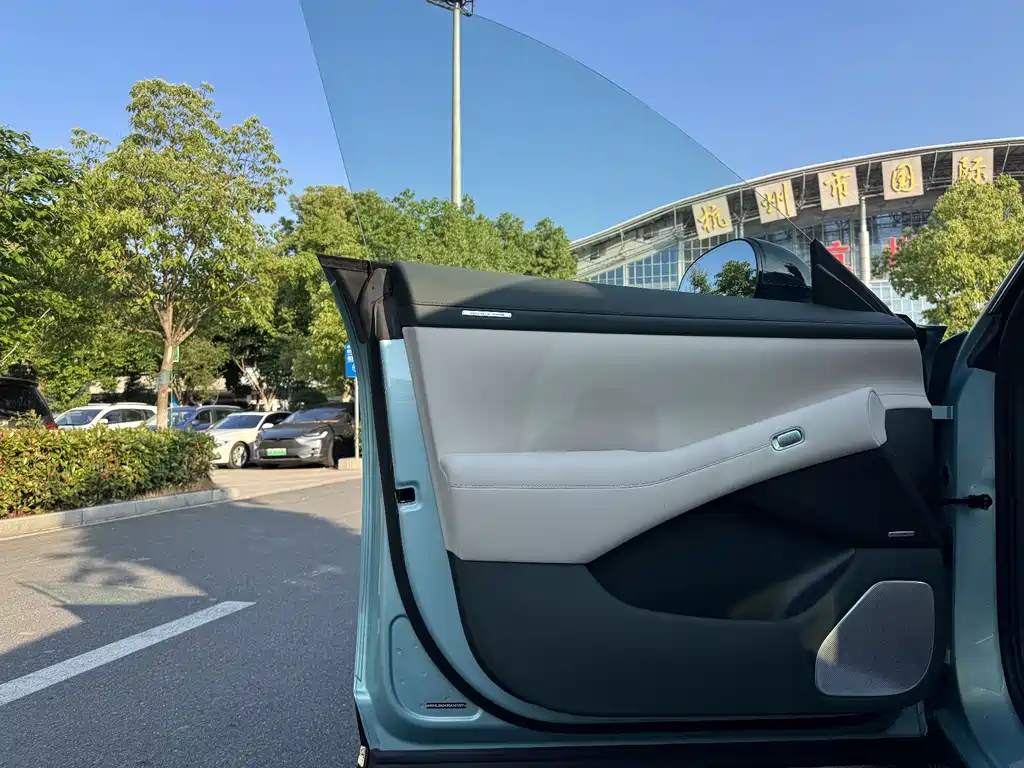 Xiaomi YU7 2025 — фото 18