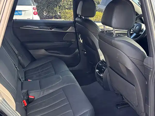 BMW 6 Series GT 2022