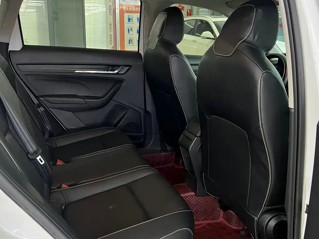Skoda Kamiq 2023 — фото 16