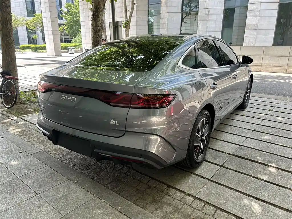 BYD Qin L 2025 — фото 3