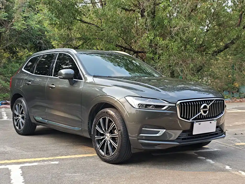 Volvo XC60 2021 — фото 3