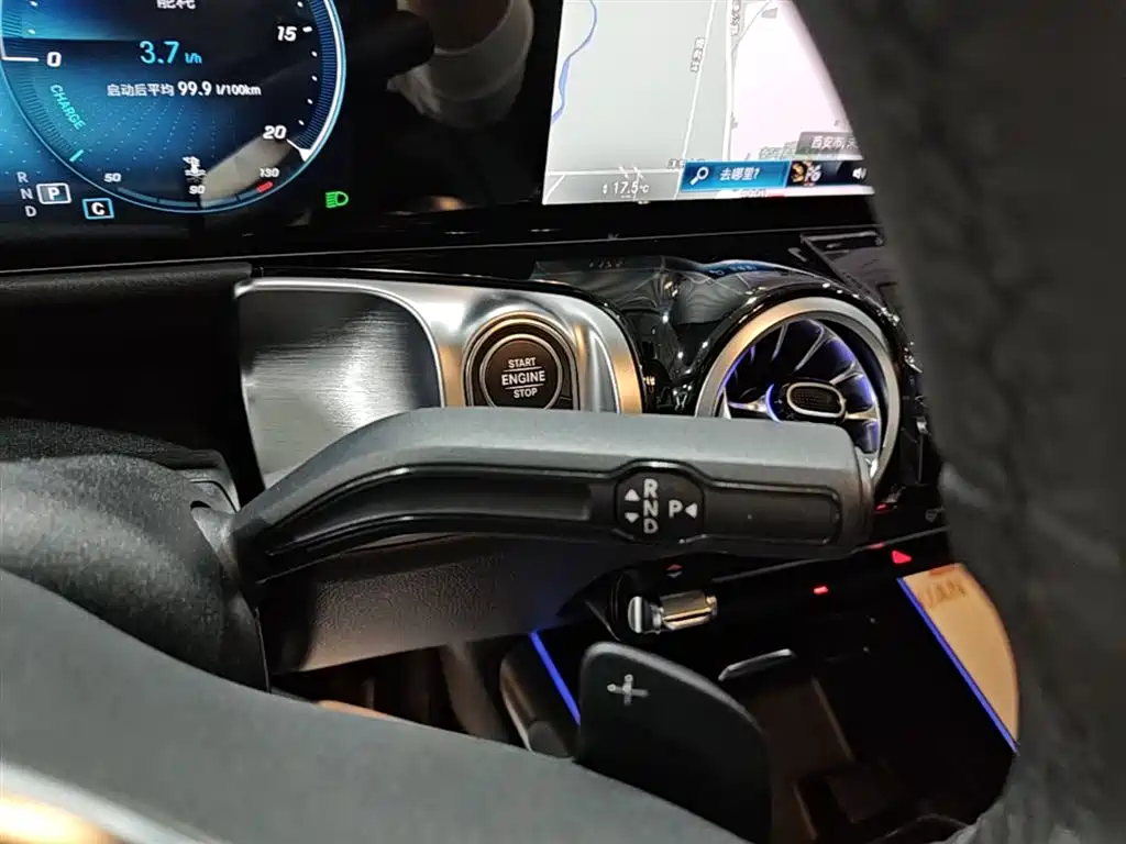 Mercedes-Benz GLB 2021 — фото 14