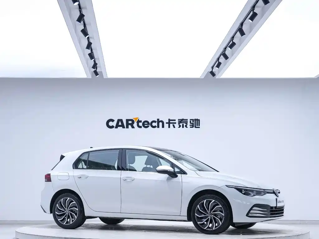 Volkswagen Golf 2022