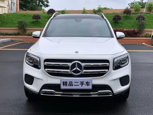 Mercedes-Benz GLB 2021