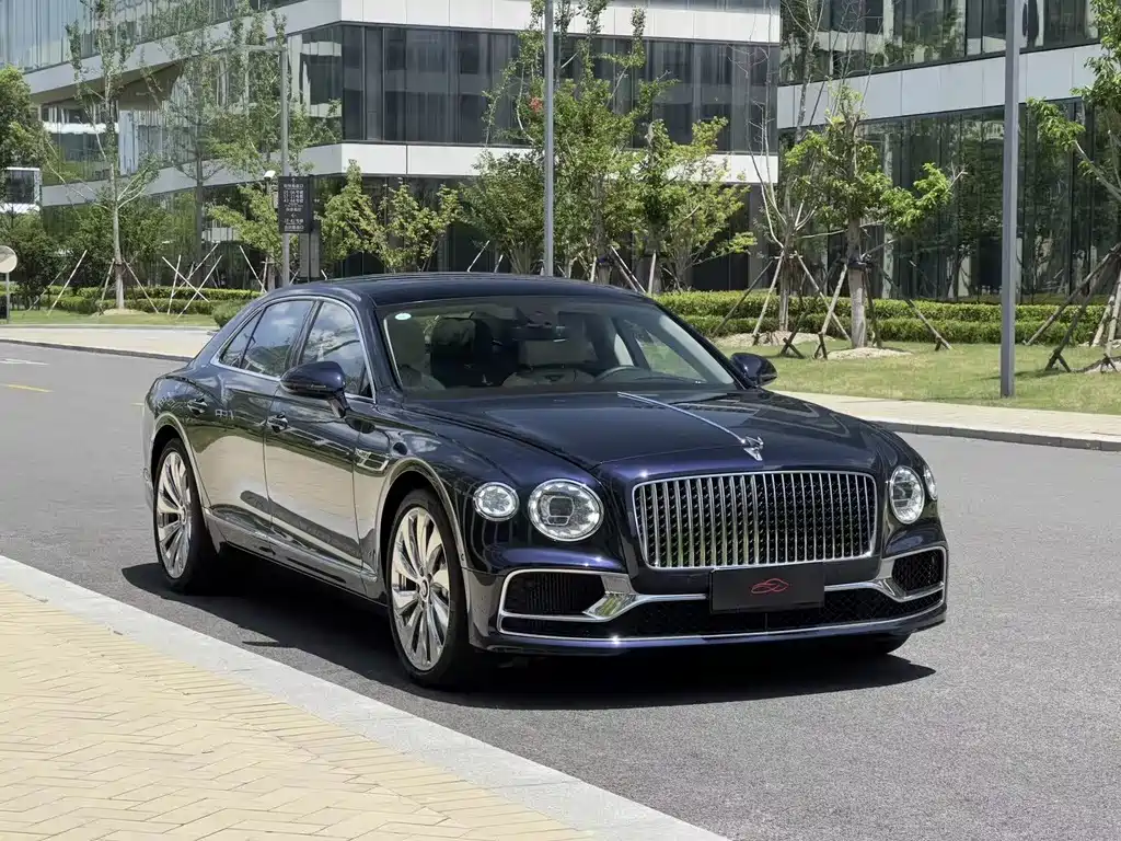 Bentley Flying Spur 2022 — фото 3