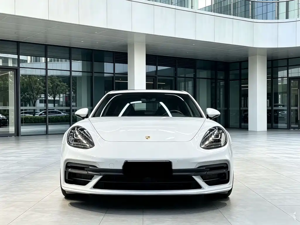 Porsche Panamera 2018 — фото 2