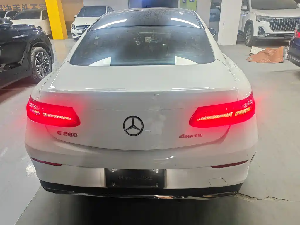 Mercedes-Benz E-Class 2019 — фото 10