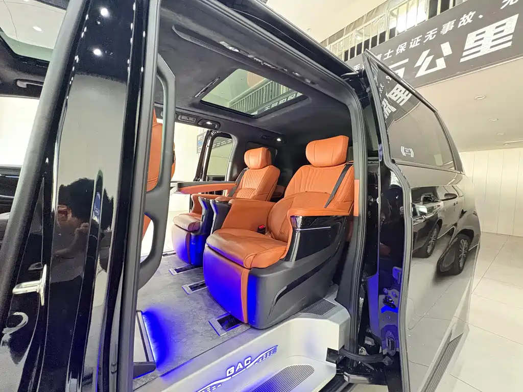 GAC Motor Trumpchi E9 2024 — фото 15