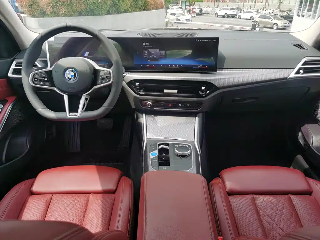 BMW i3 — фото 17