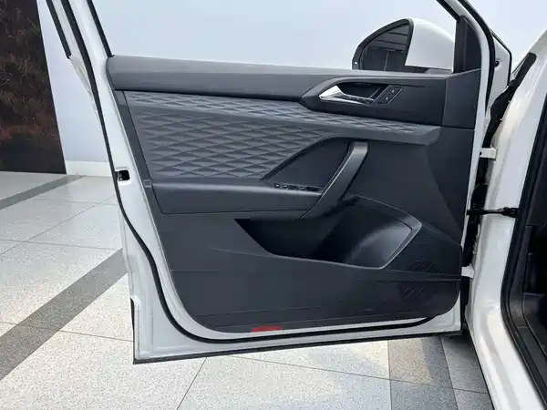 Volkswagen Tharu 2022