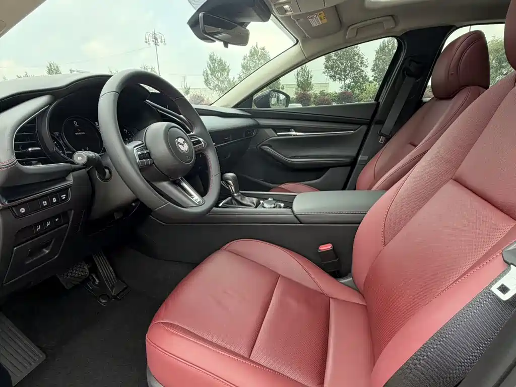 Mazda 3 Axela 2023