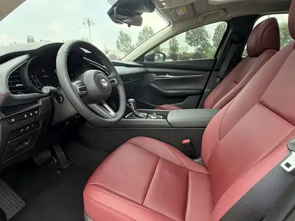 Mazda 3 Axela 2023
