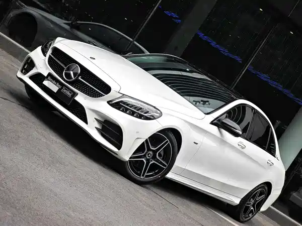 Mercedes-Benz C-Class 2021