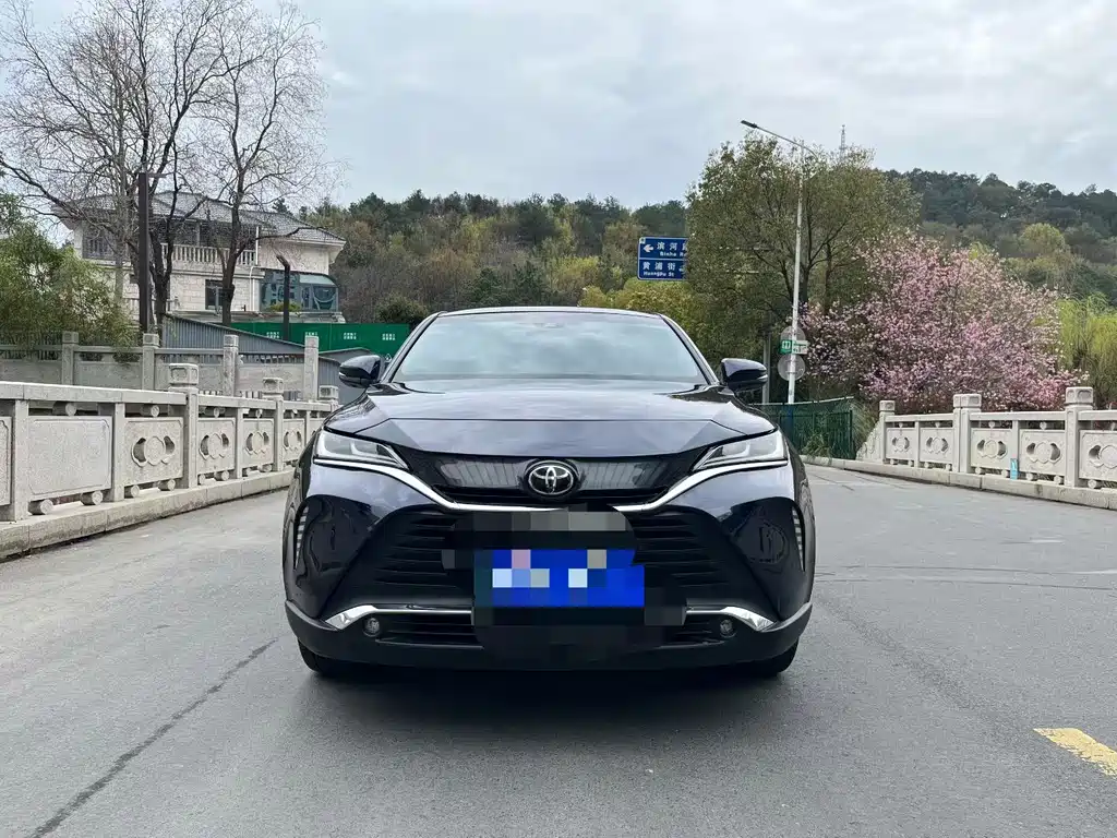 Toyota Harrier 2022 — фото 2