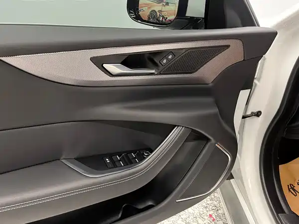 Jaguar XEL 2023
