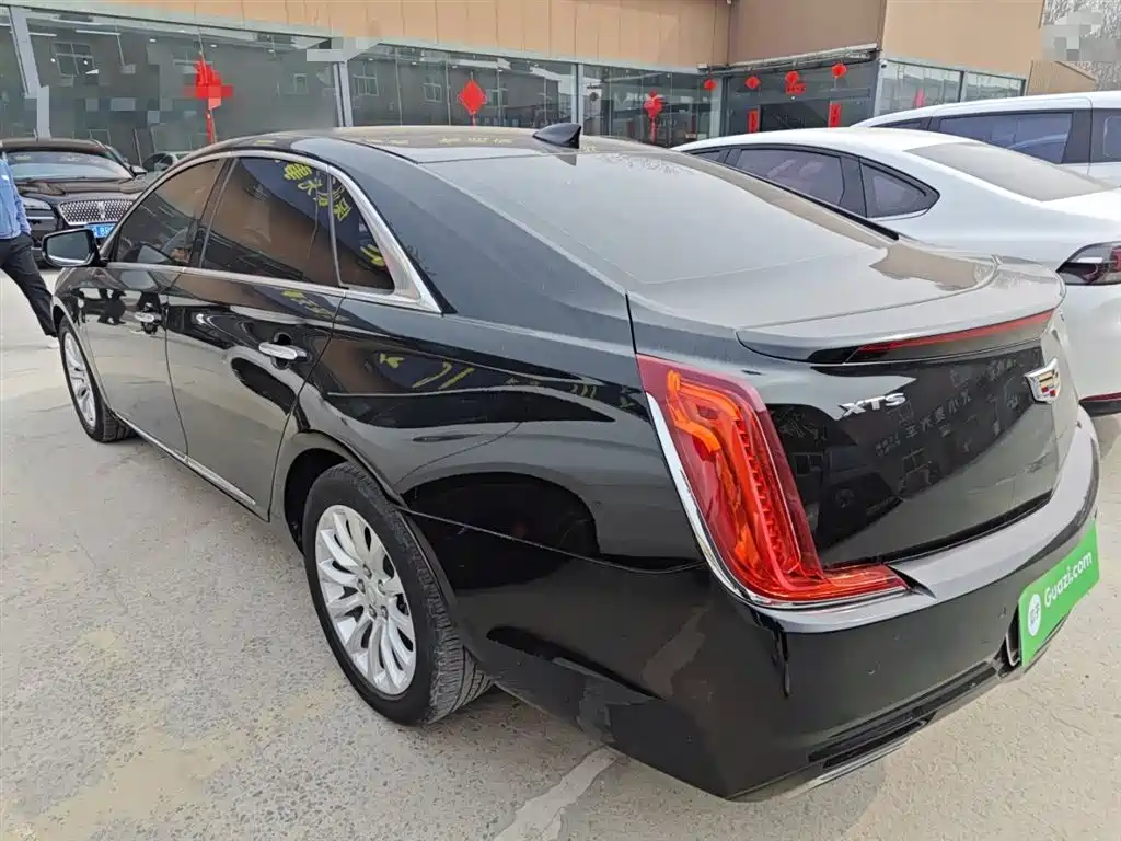 Cadillac XTS 2019 — фото 23