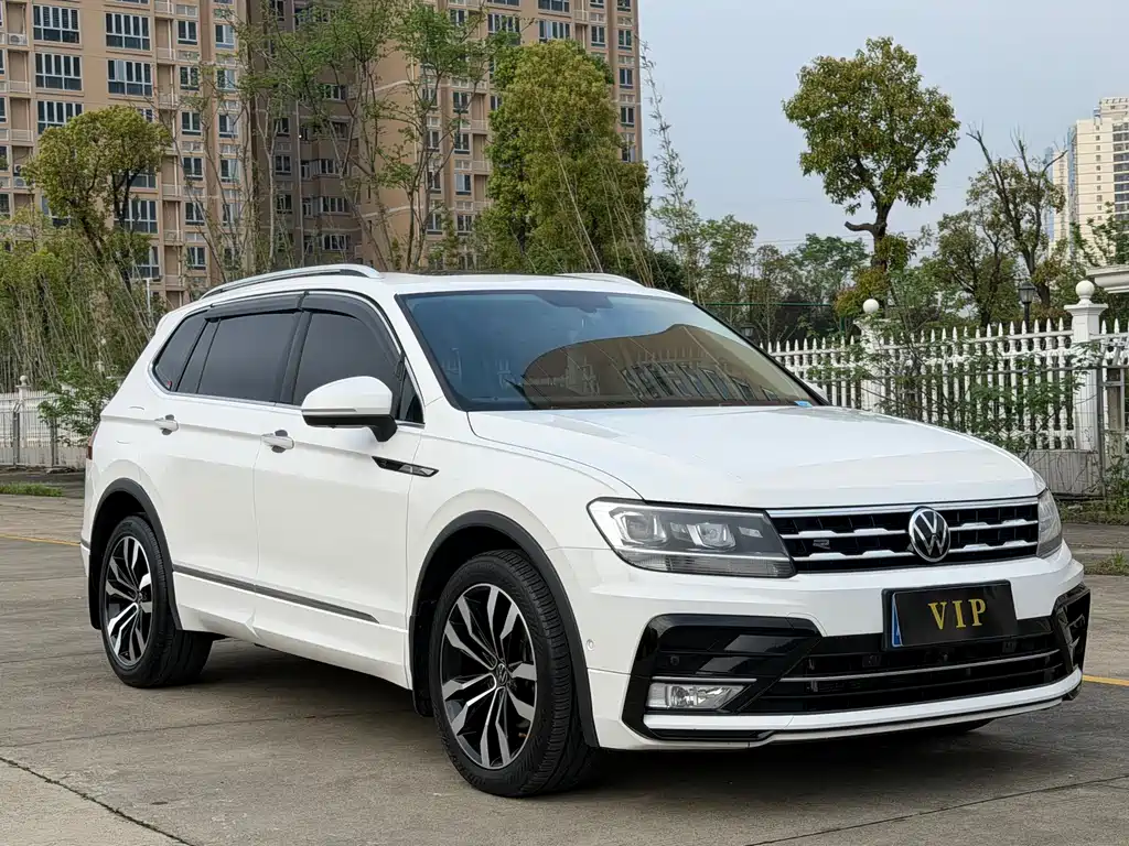 Volkswagen Tiguan L 2020 — фото 3