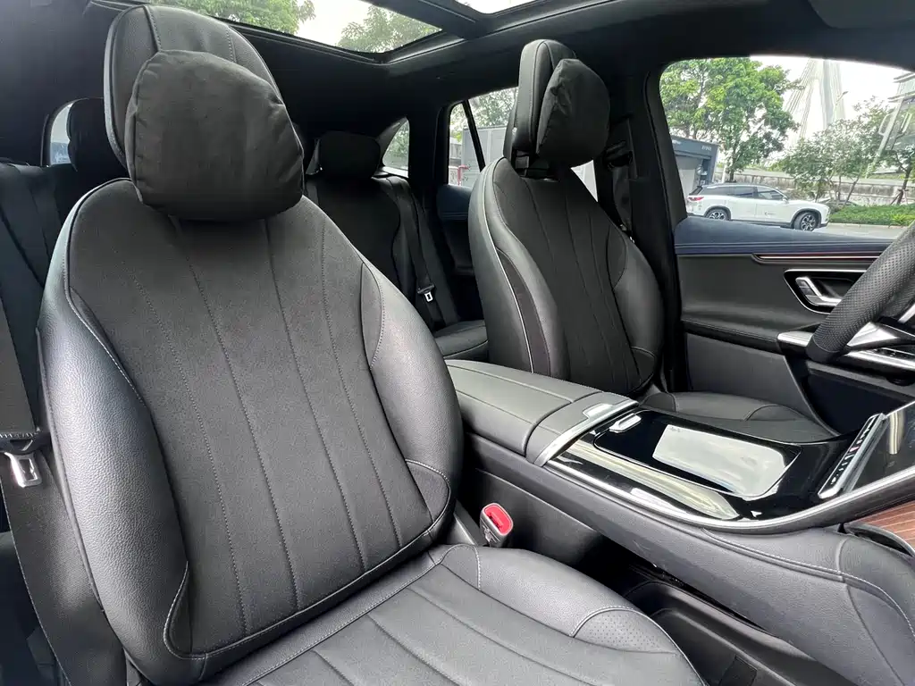 Mercedes-Benz EQE SUV 2023 — фото 15