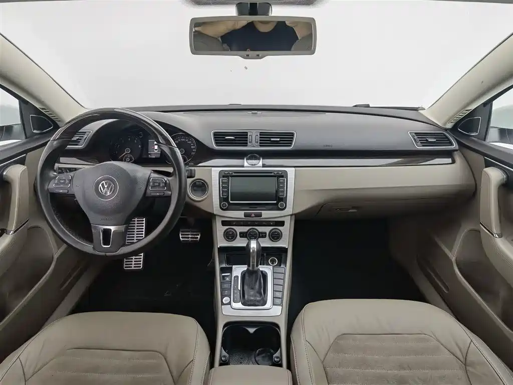 Volkswagen Magotan 2014