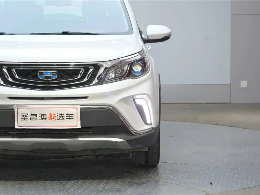 Geely Vision X3 2020 — фото 3
