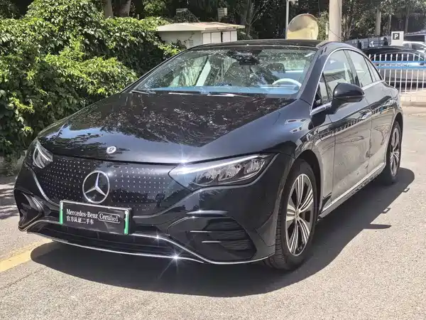 Mercedes-Benz EQE 2025