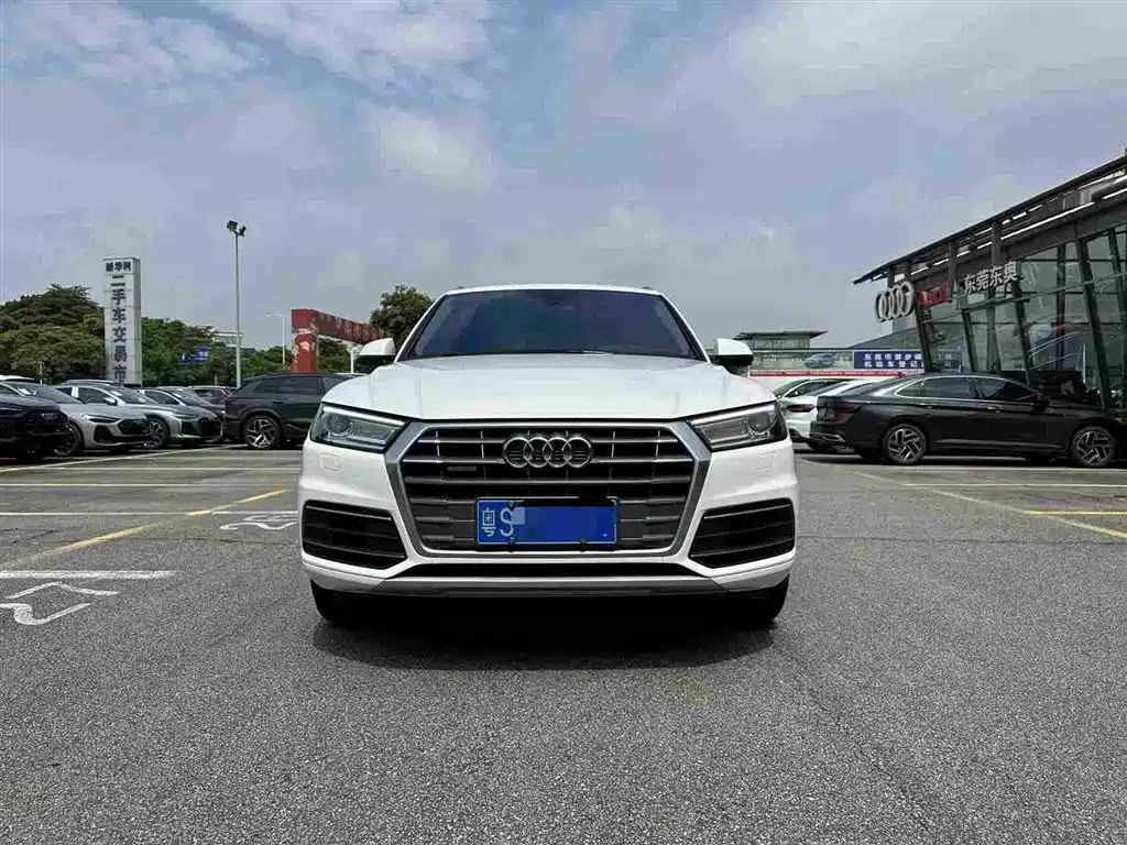 Audi Q5L 2019 — фото 2